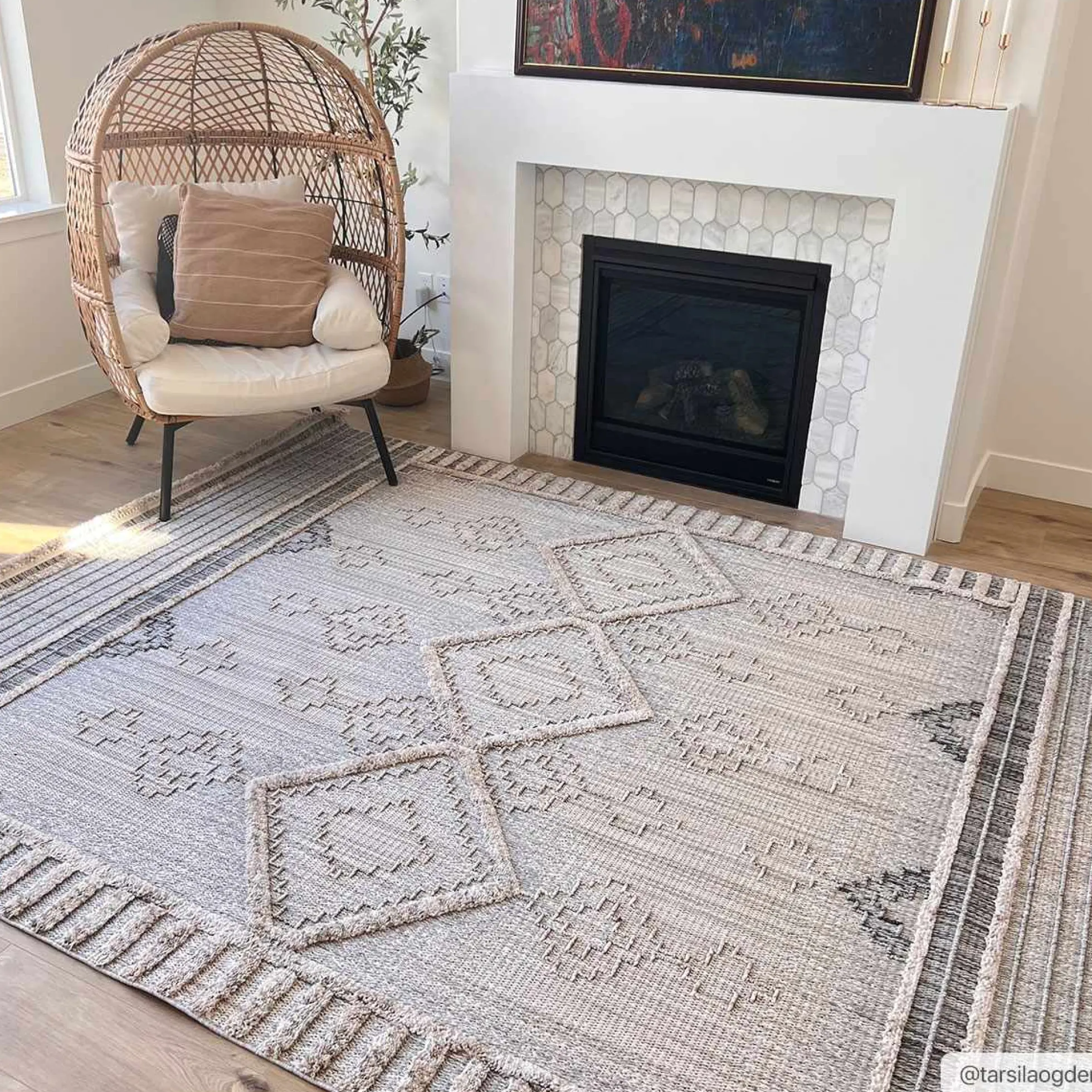 Boutique Rugs - Amaga Area Rug