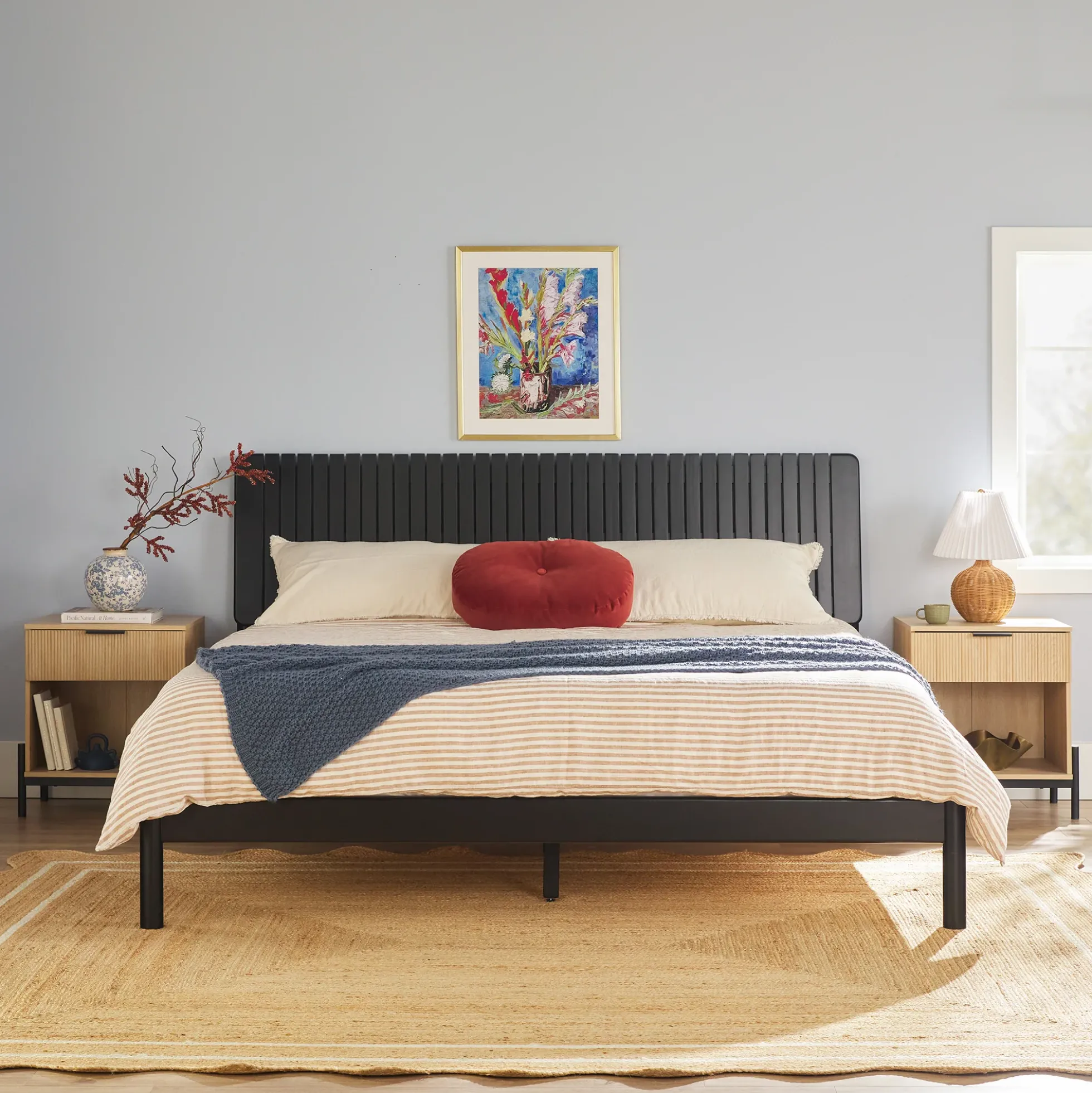 Cama Slatted Headboard Mid-Century Modern Solid Wood Bed