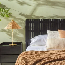 Cama Slatted Headboard Mid-Century Modern Solid Wood Bed