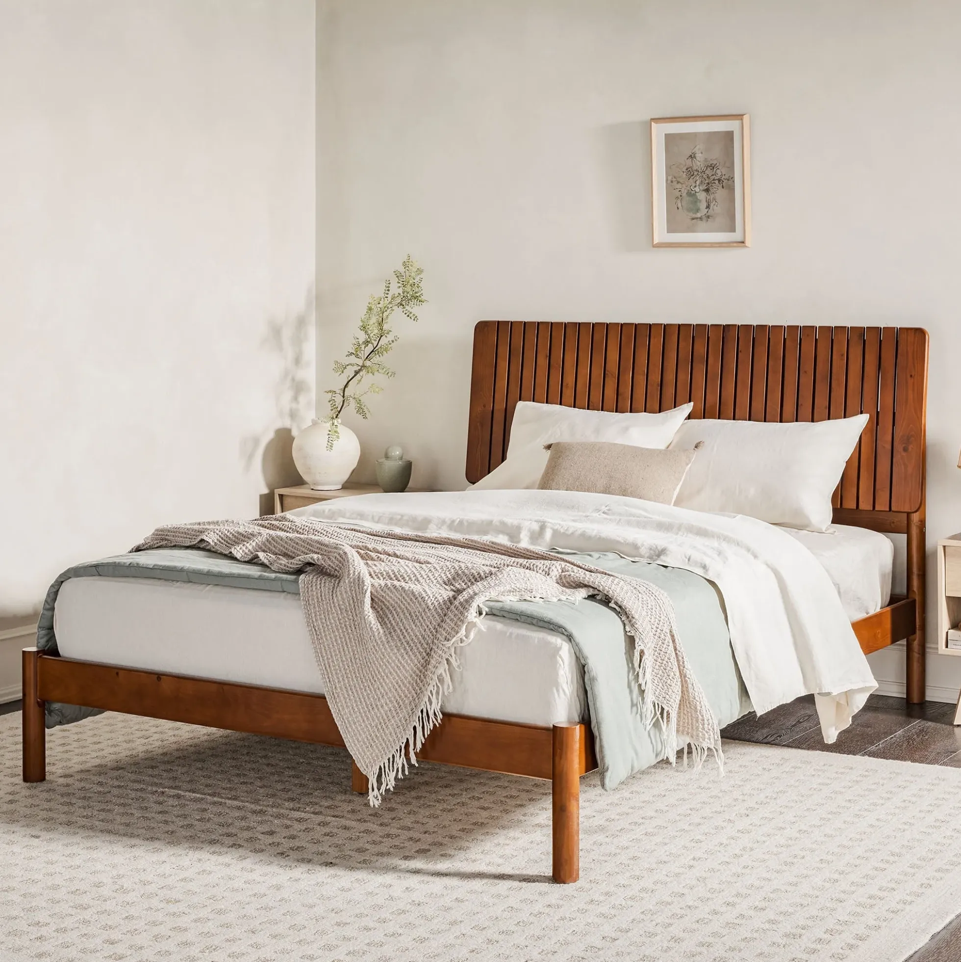 Cama Slatted Headboard Mid-Century Modern Solid Wood Bed