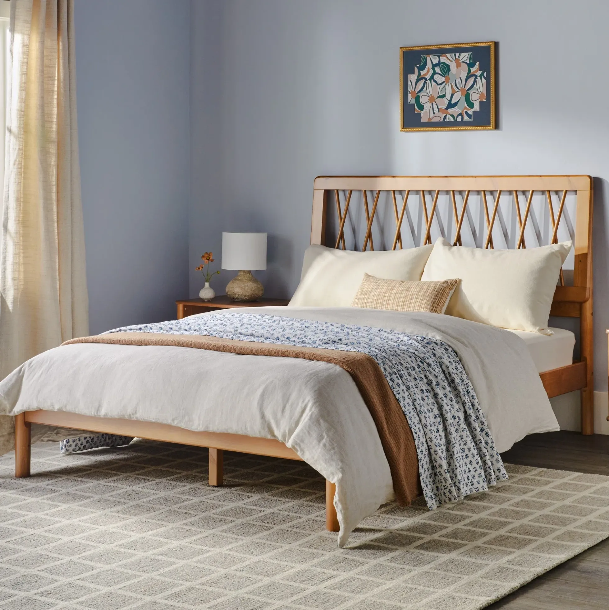 Cama X Spindle Mid-Century Modern Solid Wood Bed
