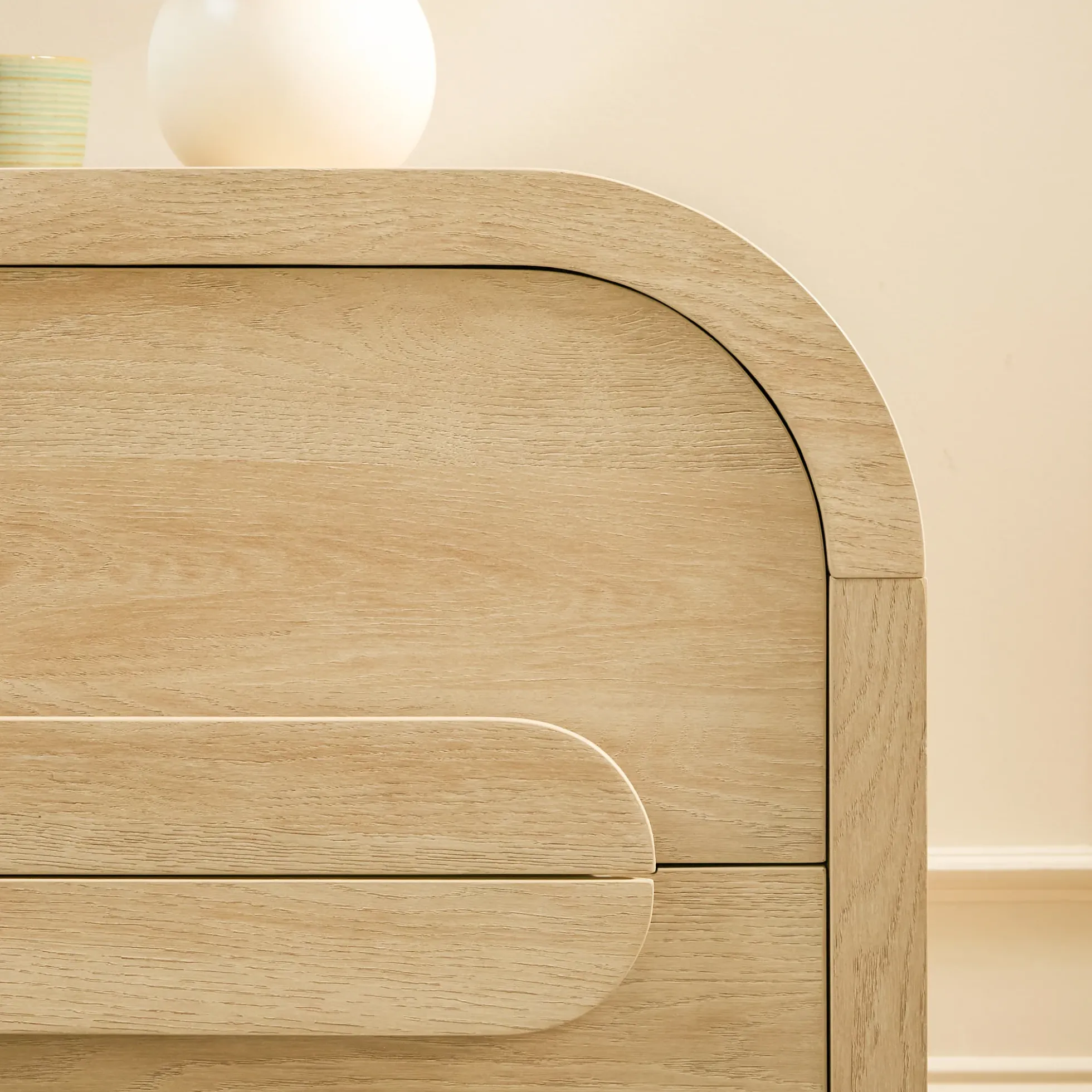 Chantelle Modern Curve Design 2-Drawer Nightstand