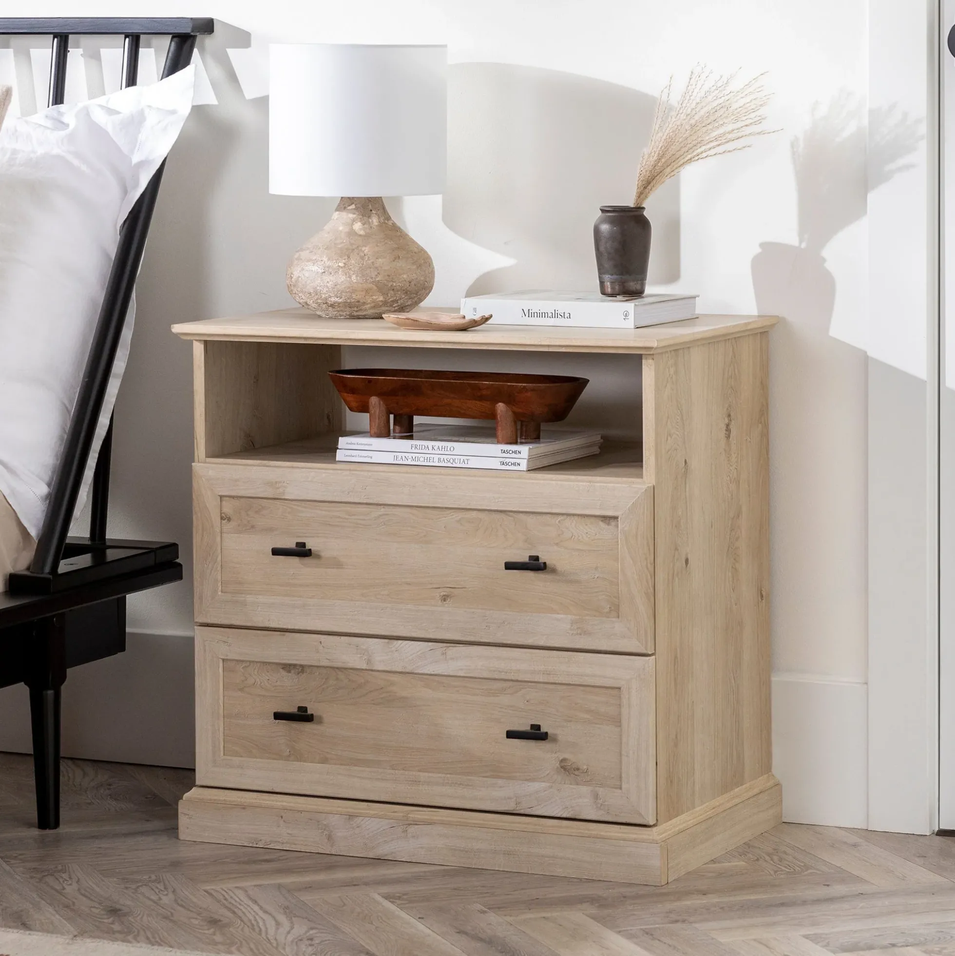 Clyde Classic 2-Drawer Nightstand / Side Table