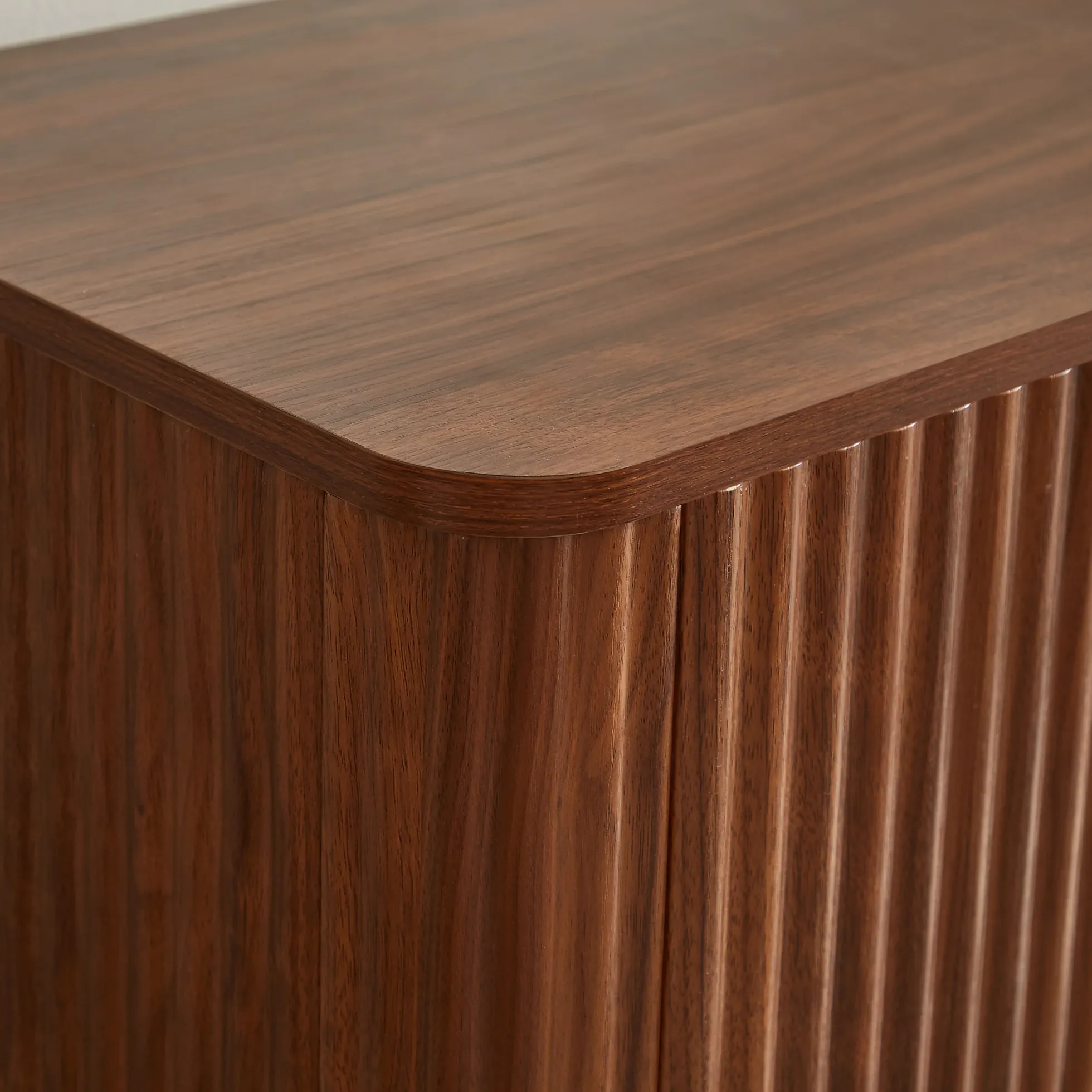 Curved wave Design Fluted 55' Wide Modern 6 Drawers Dresser