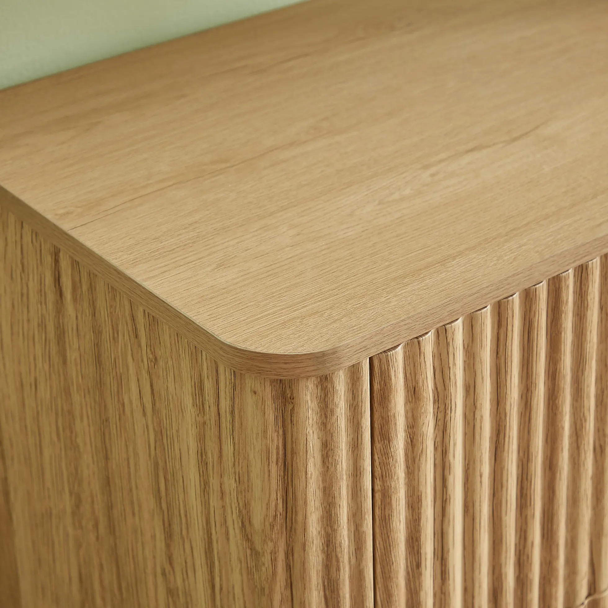 Curved wave Design Fluted 55' Wide Modern 6 Drawers Dresser