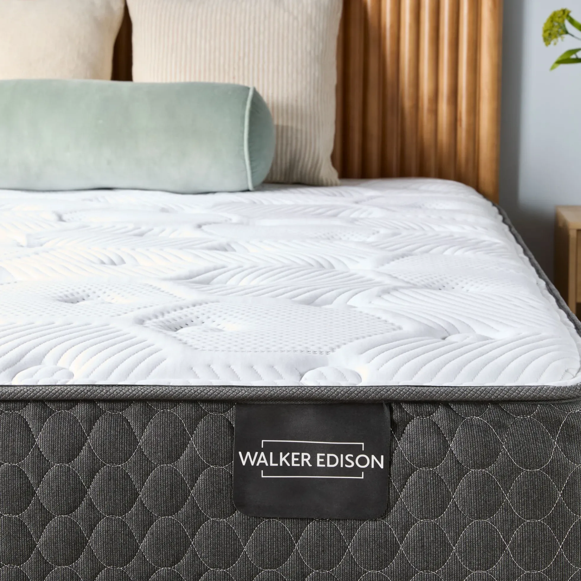 Essential WE Original Plush Mattress