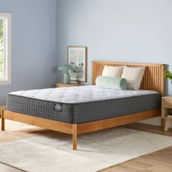 Essential WE Original Plush Mattress