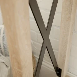 Metal X Entry Table