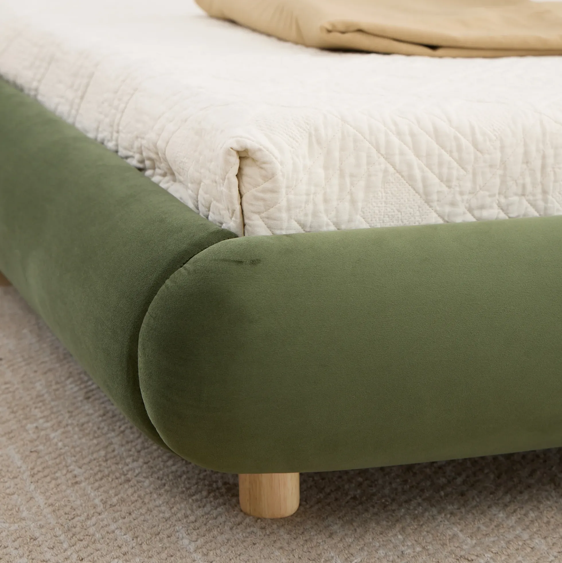 Modern Curved Upholstered Low Profile Platform King Size Bed