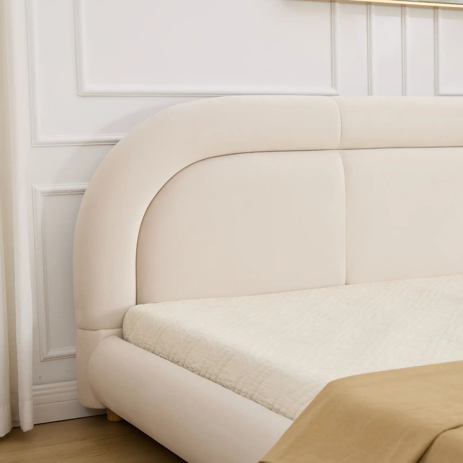 Modern Curved Upholstered Low Profile Platform King Size Bed