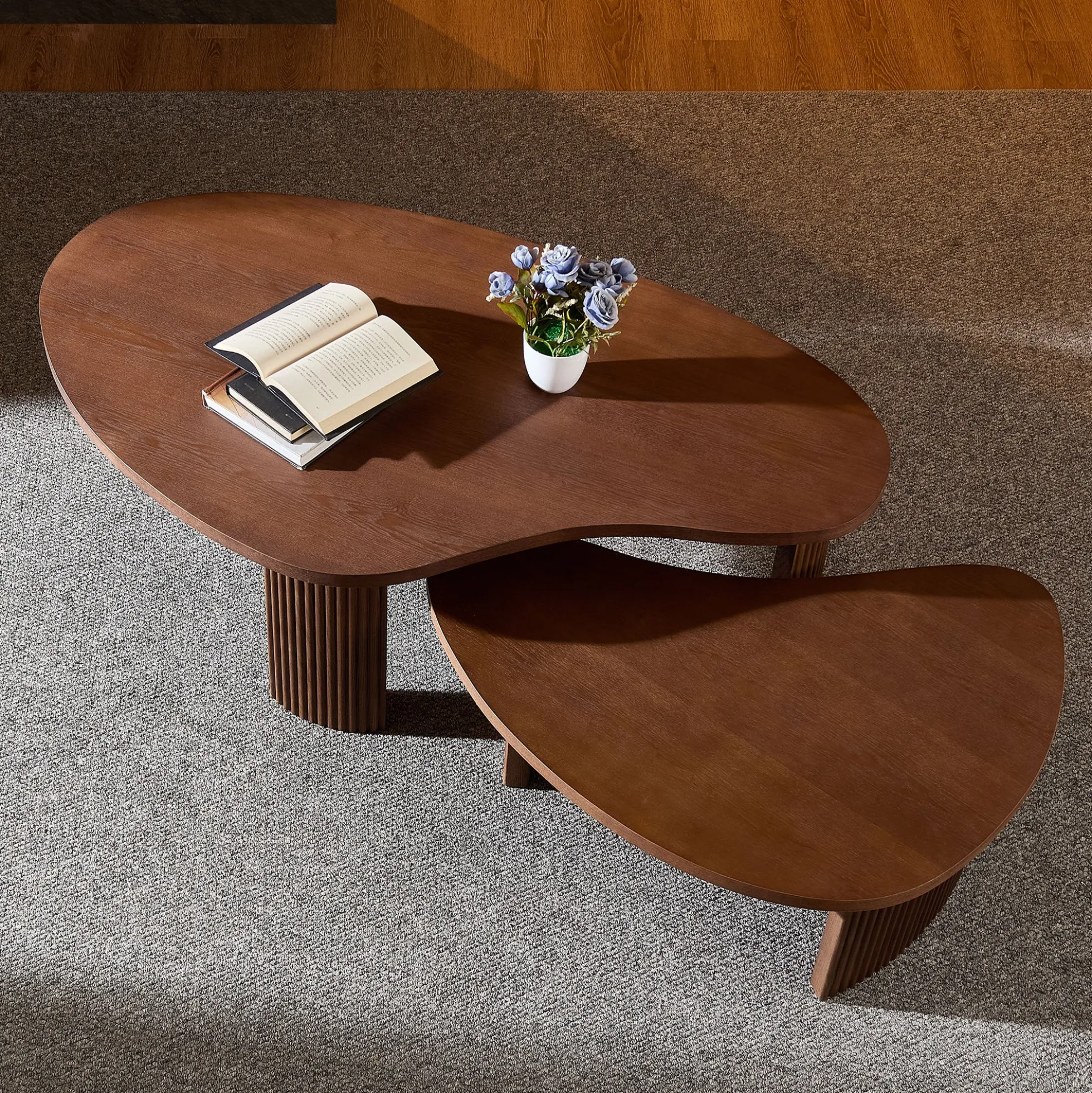 Modern Reeded Cloud Shape 2 Piece Coffee Table Set