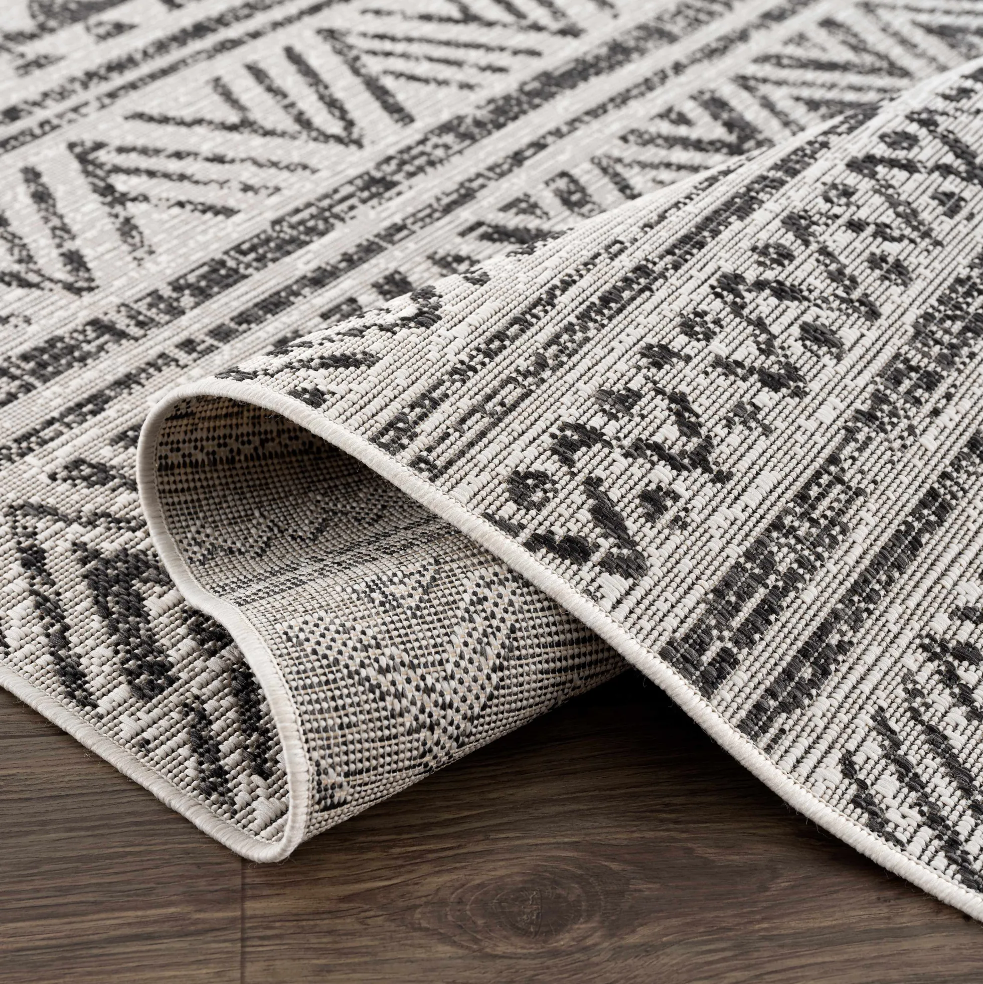 Outdoor & Indoor Bohemian Rug