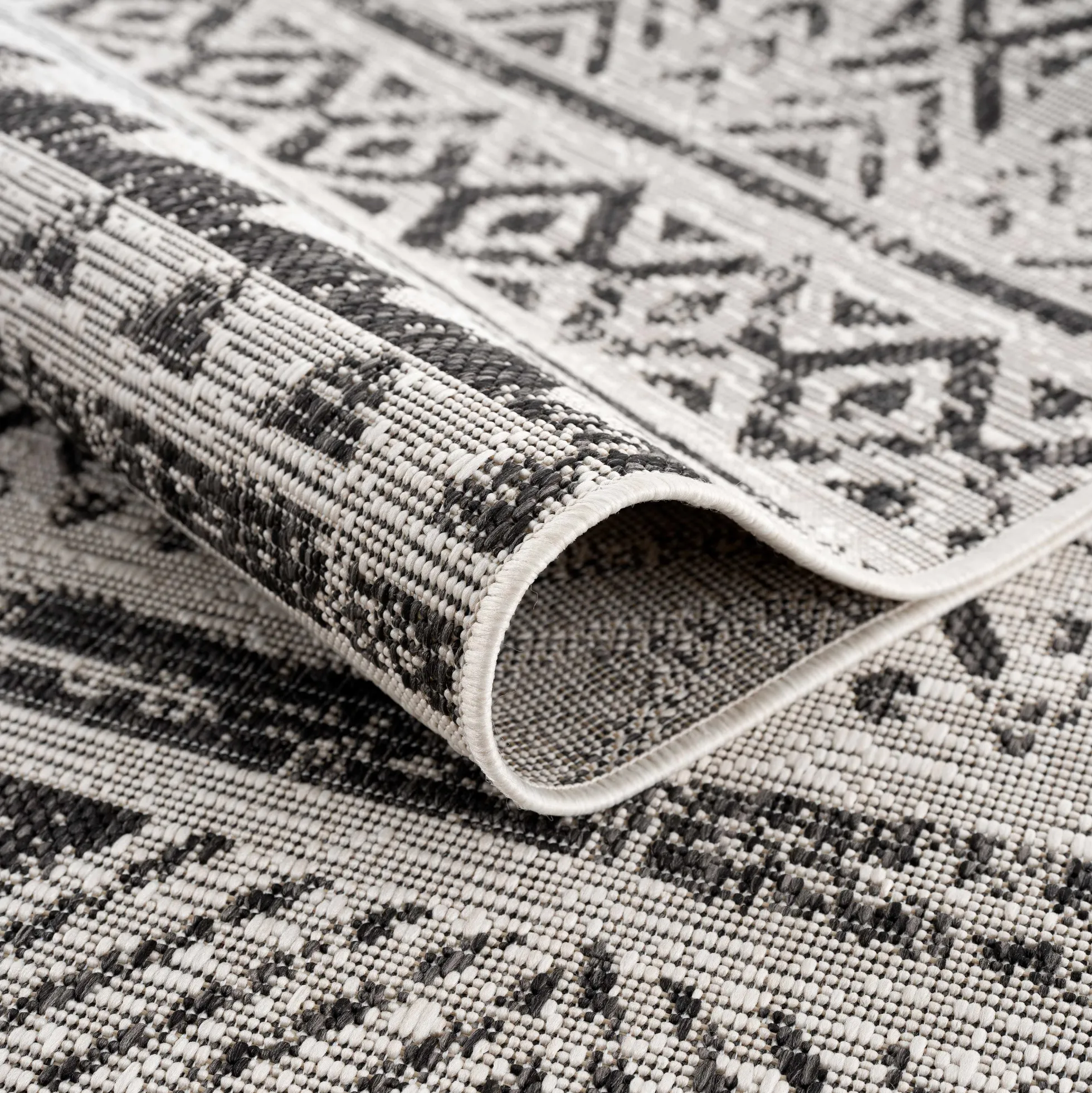 Outdoor & Indoor Bohemian Rug