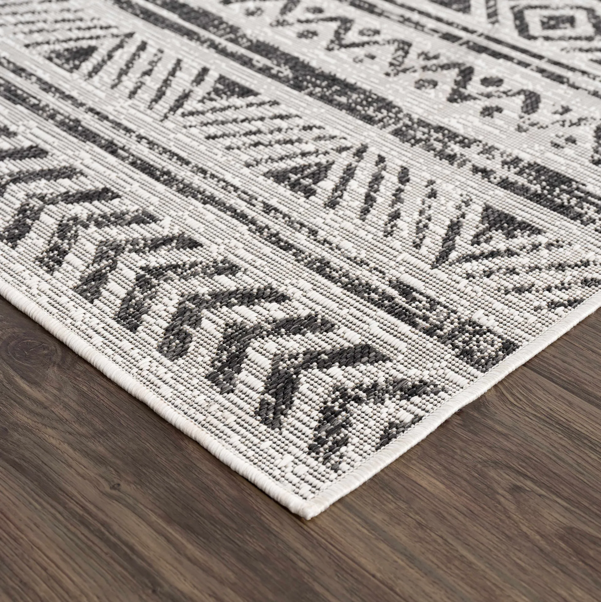 Outdoor & Indoor Bohemian Rug