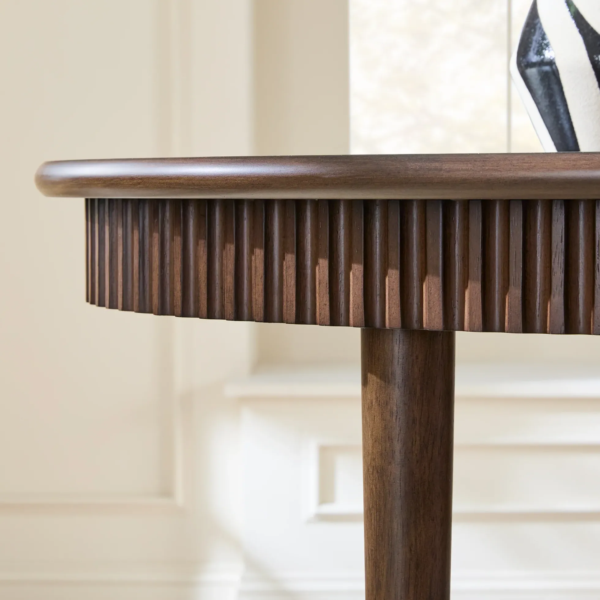 Samantha Modern Fluted Wooden 52" Oval Dining Table
