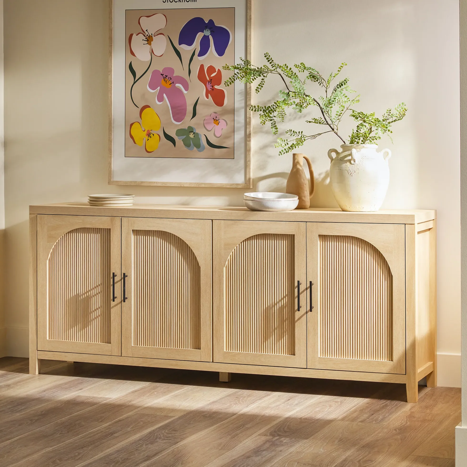 Sasha Modern Reeded Sideboard / TV Stand