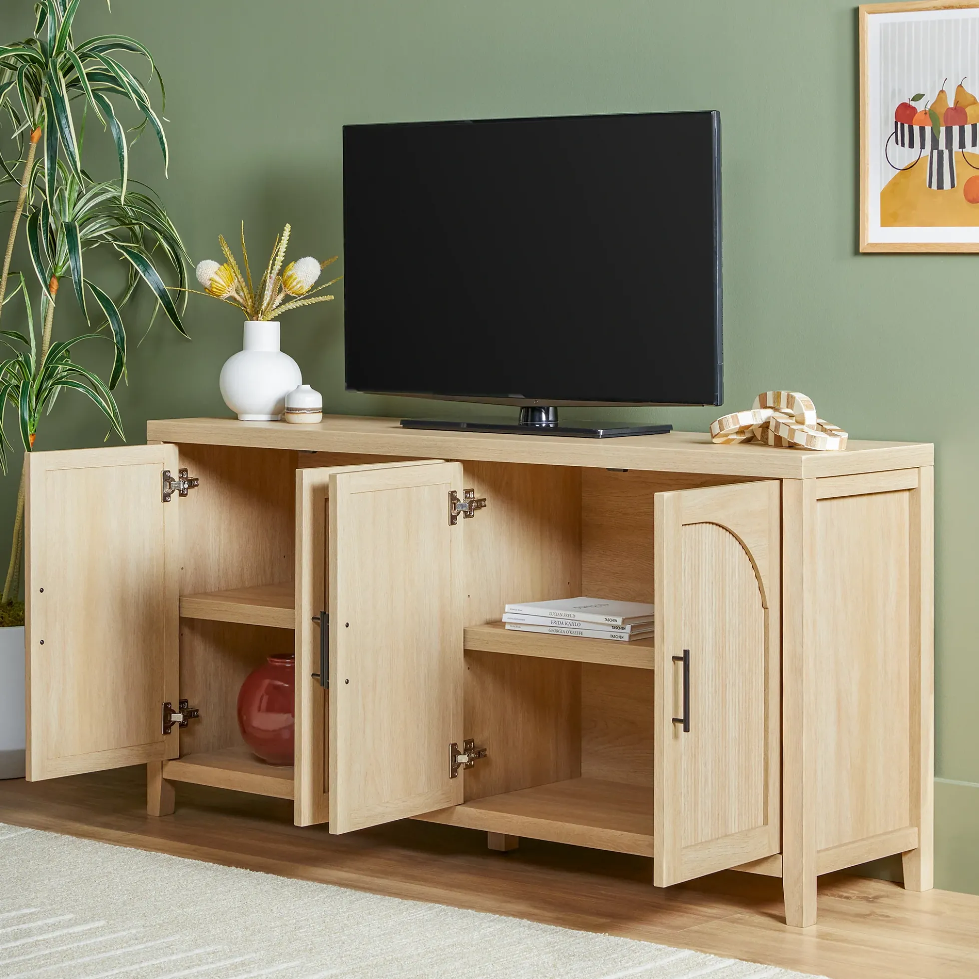 Sasha Modern Reeded Sideboard / TV Stand