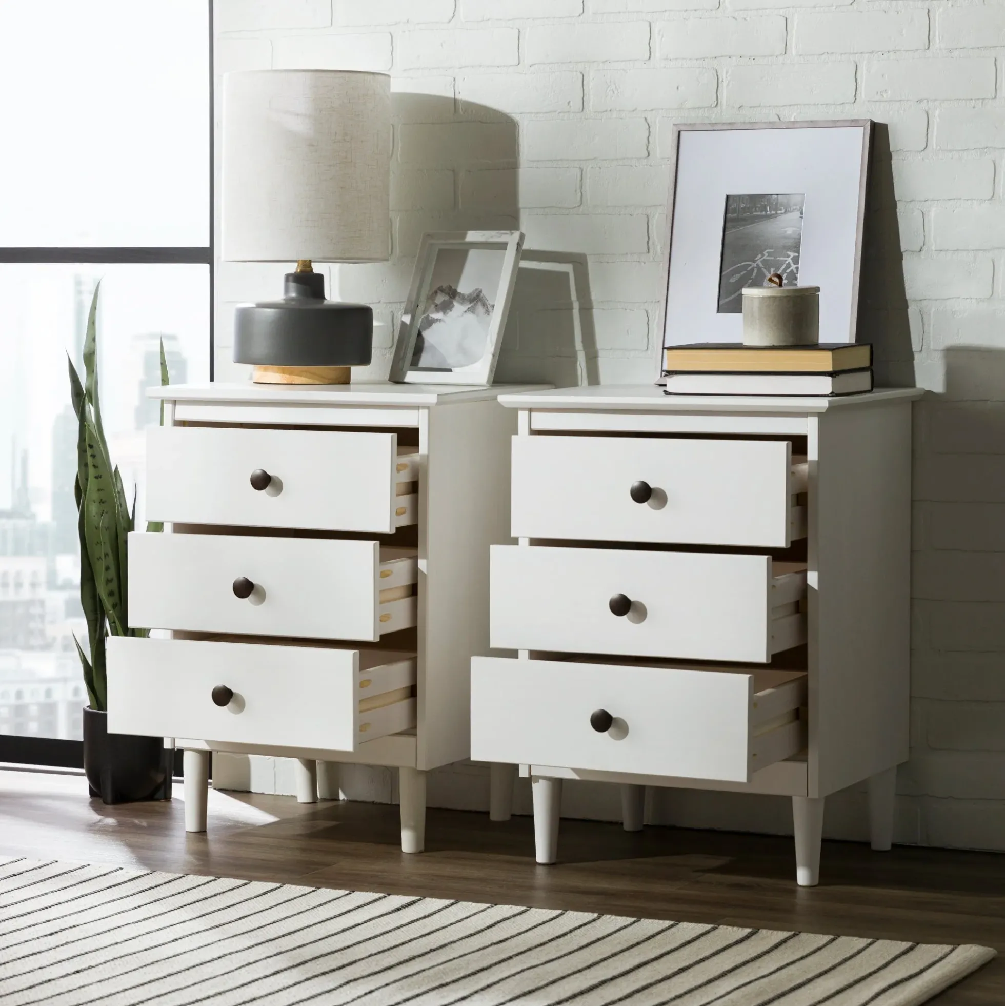 Spencer Solid Transitional Wood Nightstand
