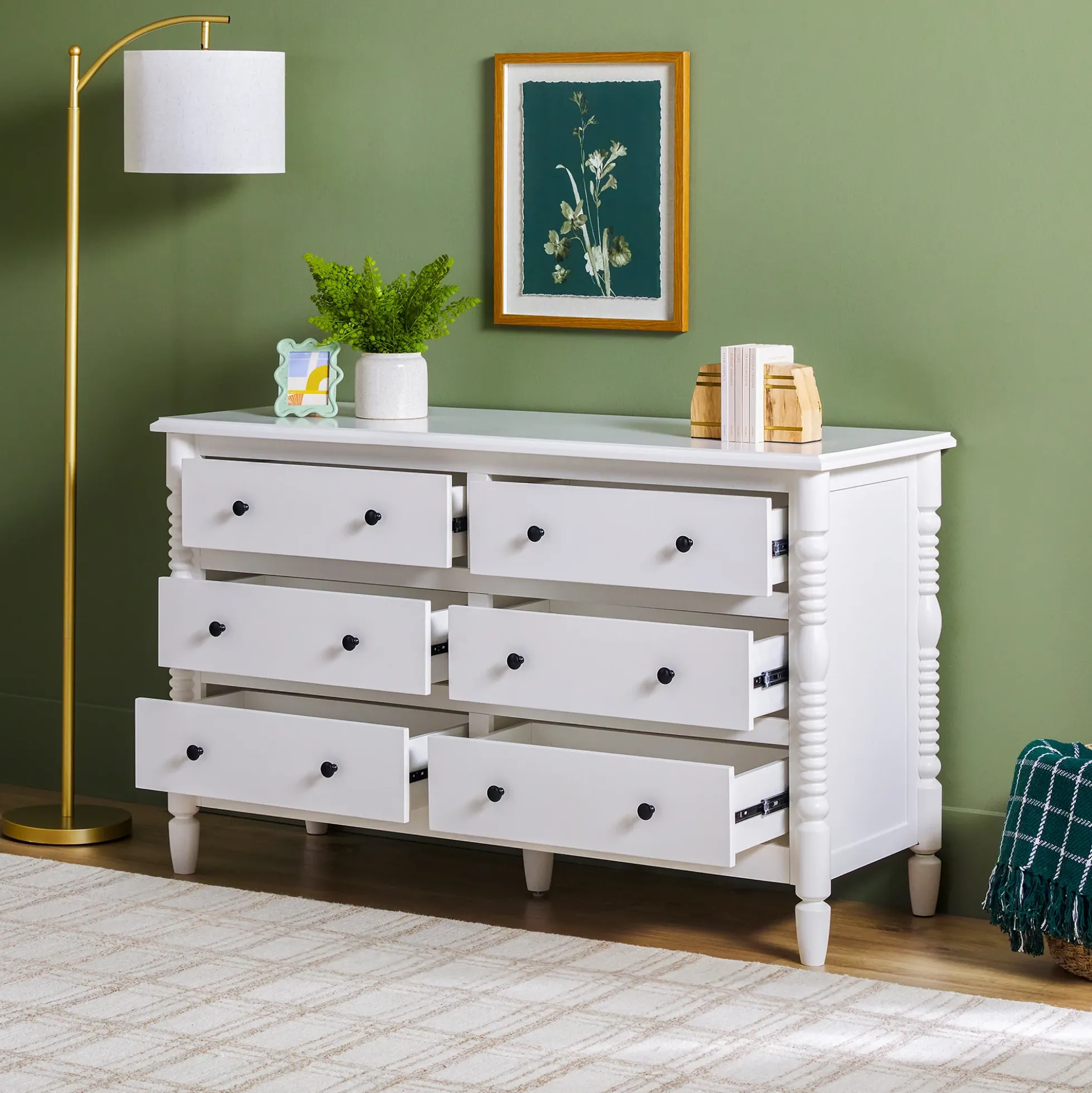 Traditional Vivienne 6-Drawer Easy Assembly Solid Wood Dresser
