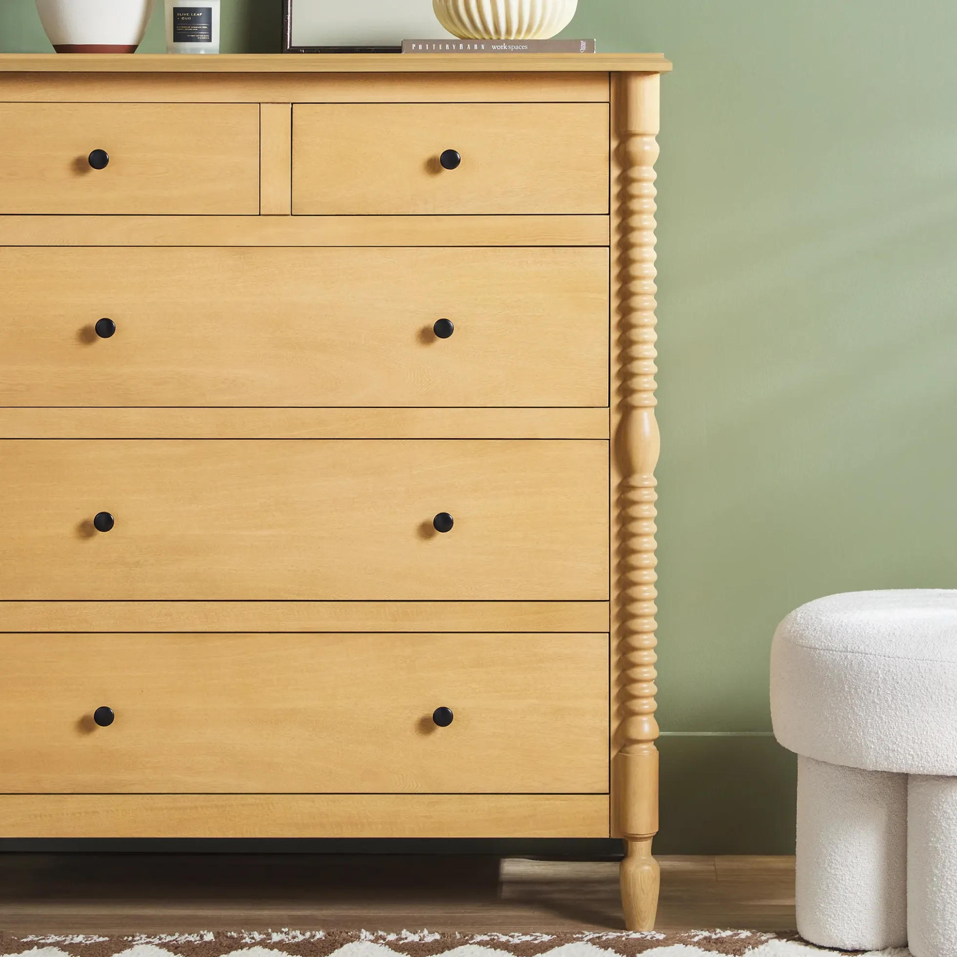 Traditional Vivienne 5-Drawer Easy Assembly Solid Wood Dresser
