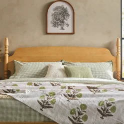 Traditional Vivienne Easy Assembly Solid Wood Bed