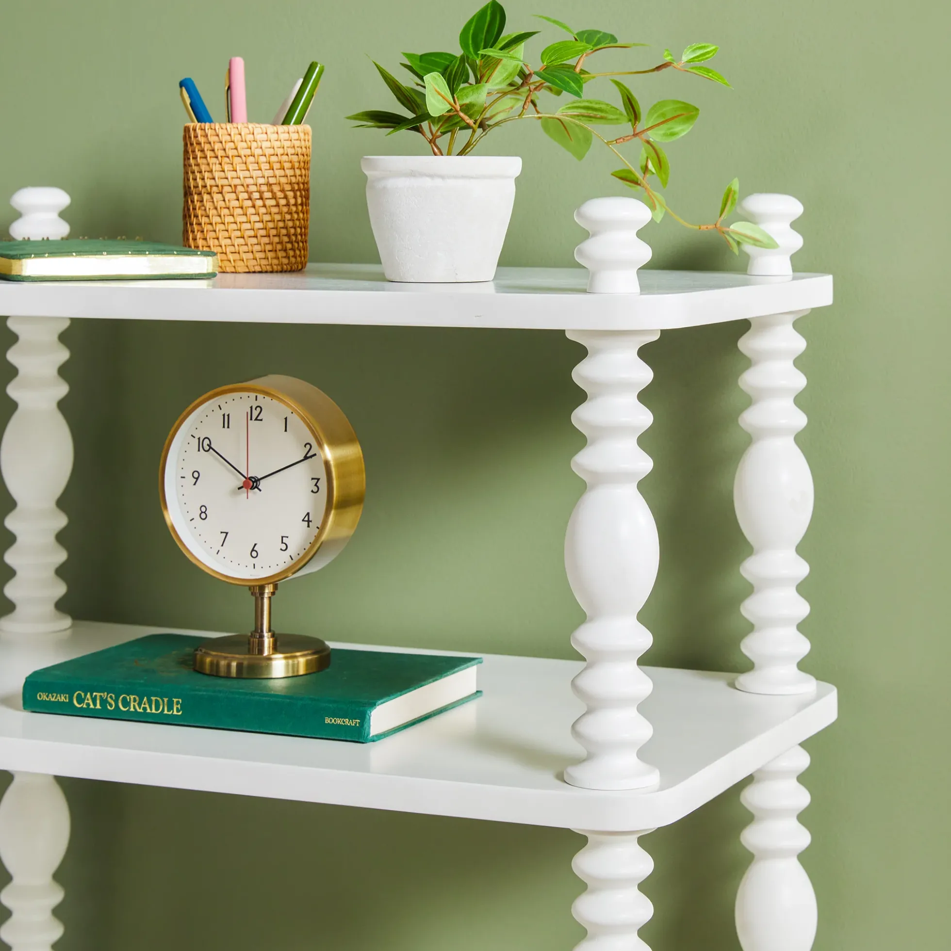 Traditional Vivienne Easy Assembly Solid Wood Short Bookshelf