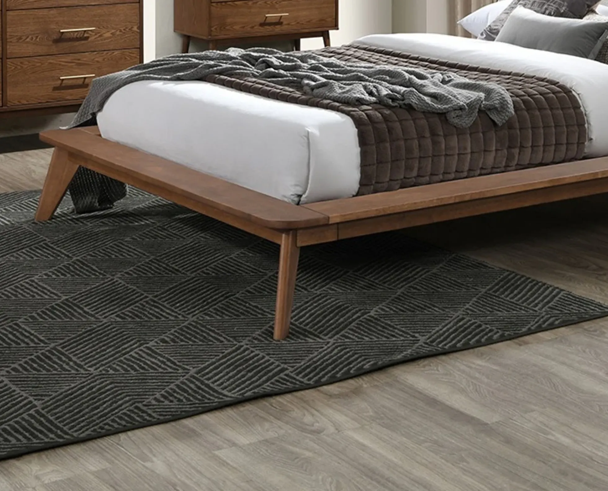 Walker Edison | Mid-Century Modern Winged Edge Headboard King Size Bedframe