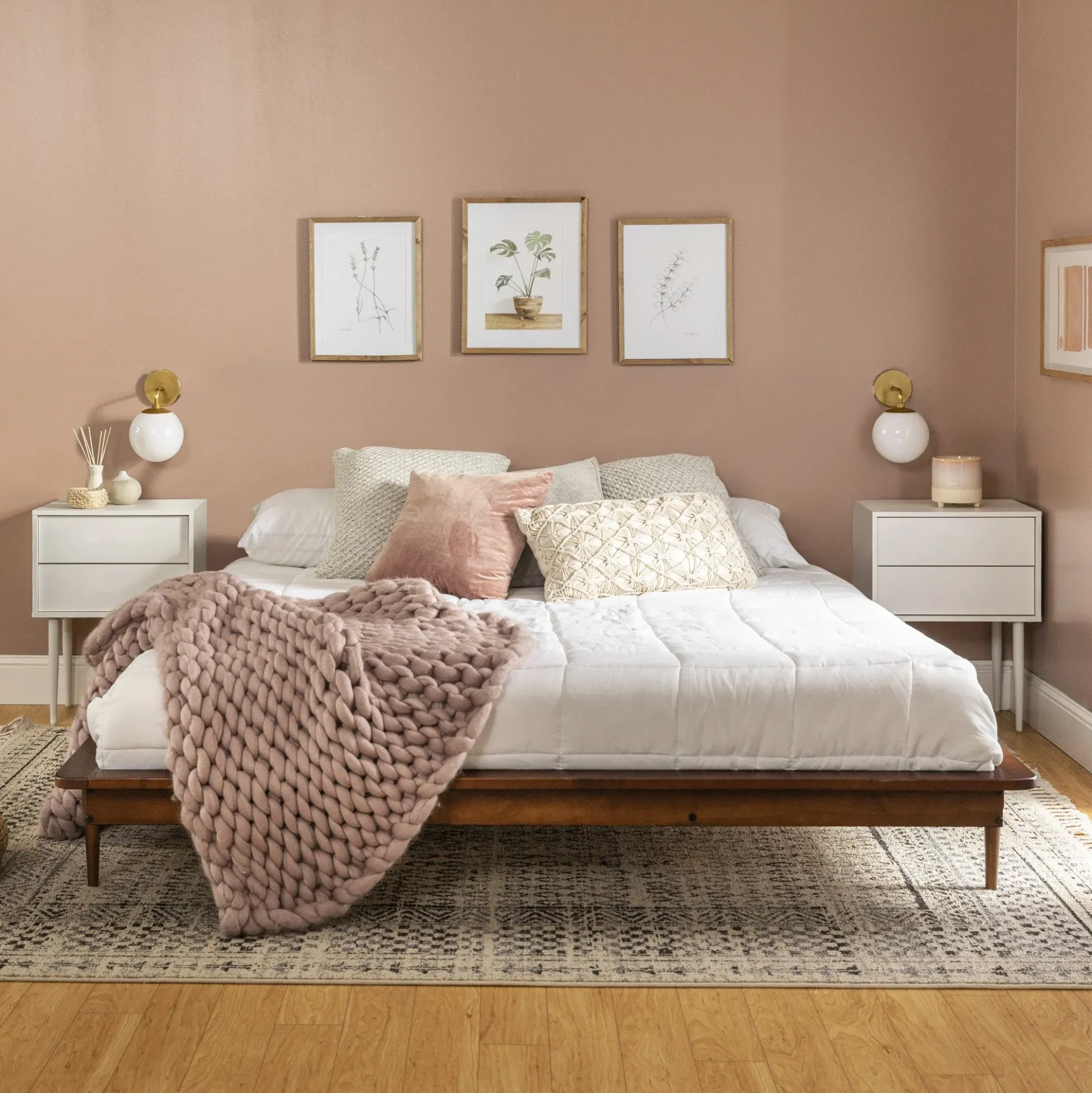 Walker Edison Spindle King Mid-Century Solid Wood Platform Bed